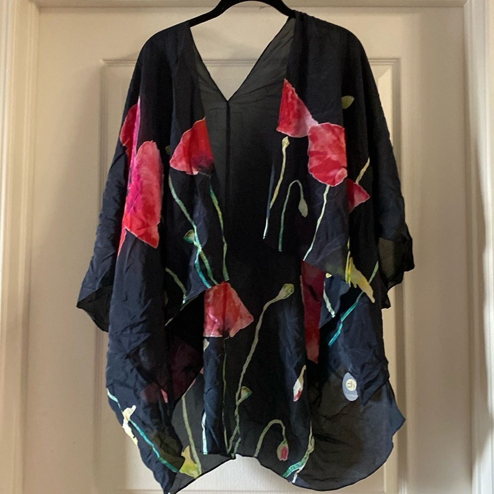 Cocoon House 100% Silk Kimono Top Printed Black Floral NWT